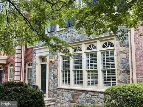 1492 Evans Farm Dr, Mclean, VA 22101
