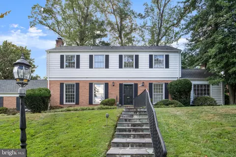 2430 Inglewood Ct, Falls Church, VA 22043
