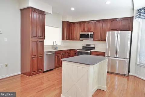 Kitchen - 8024 Readington Ct, Springfield, VA 22152 photo 1 of 2