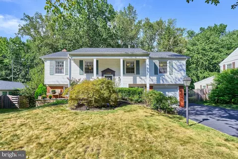12844 Mount Royal Ln, Fairfax, VA 22033