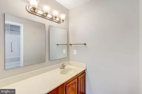 Bath - 8182 Cliffview Ave, Springfield, VA 22153 photo 3 of 4