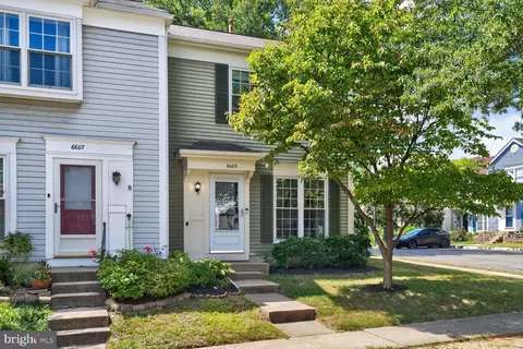 6609 Morning View Ct, Alexandria, VA 22315