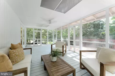 11401 Running Cedar Rd, Reston, VA 20191 photo 13