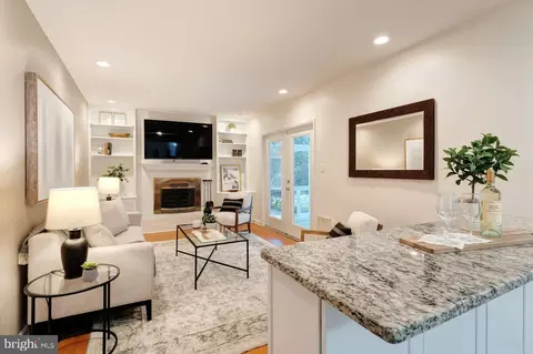 11401 Running Cedar Rd, Reston, VA 20191 photo 10