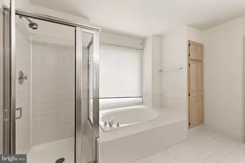 Bath - 7508 Irene Ct, Springfield, VA 22153 photo 2 of 4