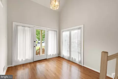 Entry Way - 7508 Irene Ct, Springfield, VA 22153 photo 2 of 8