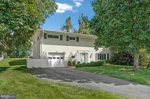 6926 Tyndale St, Mclean, VA 22101