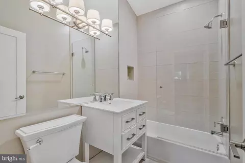 Bath - 6926 Tyndale St, Mclean, VA 22101 photo 3 of 3
