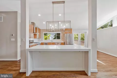 Kitchen - 6926 Tyndale St, Mclean, VA 22101 photo 4 of 5