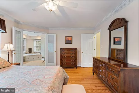 Bedroom - 12517 Easter Ln, Fairfax, VA 22030 photo 3 of 8