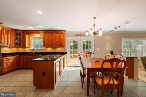 Kitchen - 12517 Easter Ln, Fairfax, VA 22030 photo 6 of 7