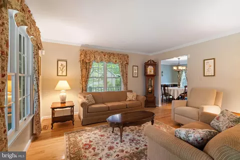 Living - 12517 Easter Ln, Fairfax, VA 22030 photo 1 of 3