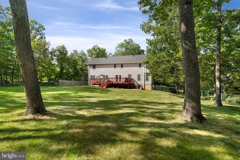 Exterior - 12517 Easter Ln, Fairfax, VA 22030 photo 13 of 17