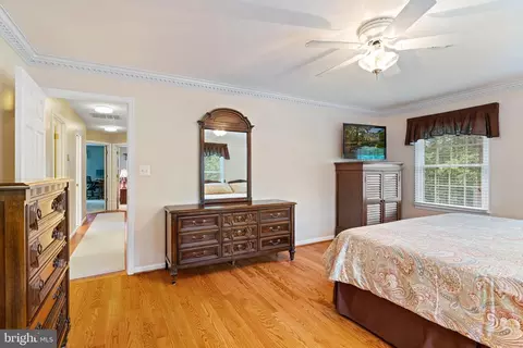 Bedroom - 12517 Easter Ln, Fairfax, VA 22030 photo 2 of 8