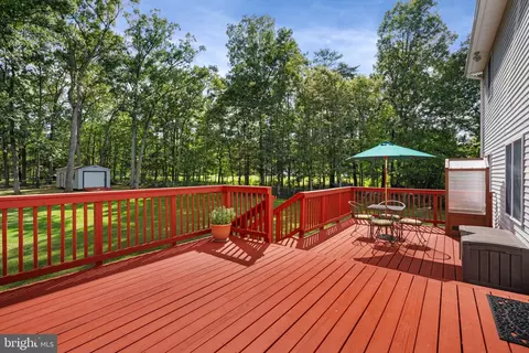 Exterior - 12517 Easter Ln, Fairfax, VA 22030 photo 8 of 17