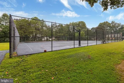 Exterior - 8710 Whitson Ct, Springfield, VA 22153 photo 13 of 13