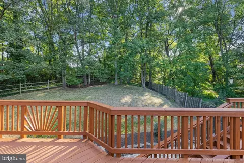 Exterior - 8710 Whitson Ct, Springfield, VA 22153 photo 5 of 13