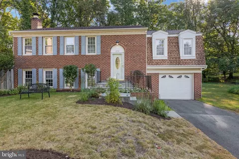 Exterior - 8710 Whitson Ct, Springfield, VA 22153 photo 1 of 13