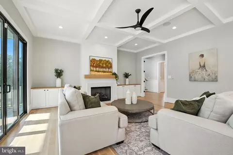 Living - 1623 Dempsey St, Mclean, VA 22101 photo 3 of 4