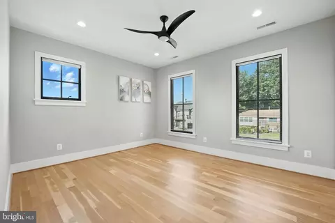 Bedroom - 1623 Dempsey St, Mclean, VA 22101 photo 7 of 11