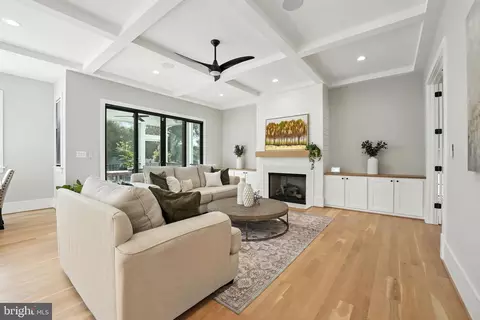 Living - 1623 Dempsey St, Mclean, VA 22101 photo 2 of 4