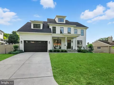 Exterior - 1623 Dempsey St, Mclean, VA 22101 photo 7 of 7