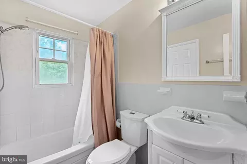 Bath - 6313 Bardu Ave, Springfield, VA 22152 photo 1 of 1