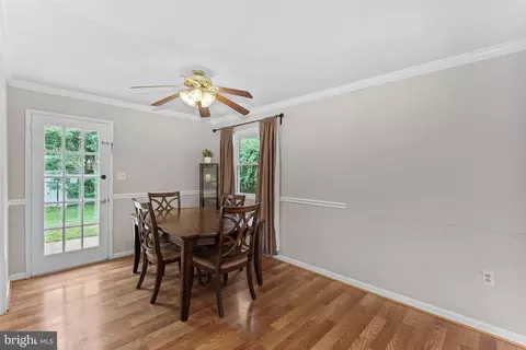 Dining - 6313 Bardu Ave, Springfield, VA 22152 photo 2 of 3