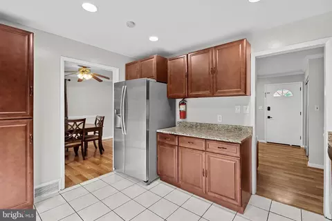 Entry Way - 6313 Bardu Ave, Springfield, VA 22152 photo 2 of 2