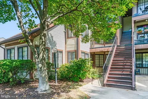 6022 B Curtier Dr #B, Alexandria, VA 22310