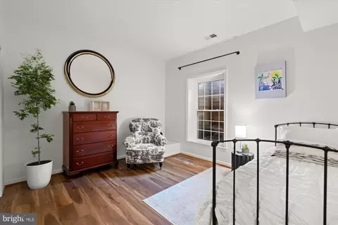 Bedroom - 7287 Evans Mill Rd, Mclean, VA 22101 photo 4 of 4