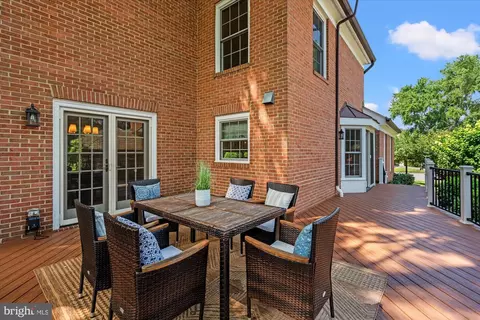 Exterior - 7287 Evans Mill Rd, Mclean, VA 22101 photo 3 of 5