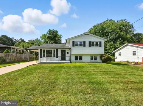 3924 Lincolnshire St, Annandale, VA 22003