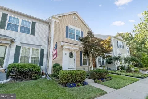 6575 Old Carriage Dr, Alexandria, VA 22315