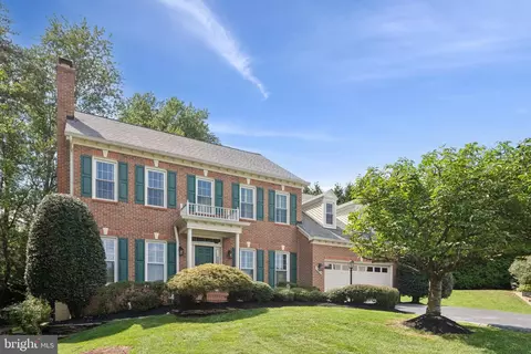 7840 Preakness Ln, Fairfax Station, VA 22039