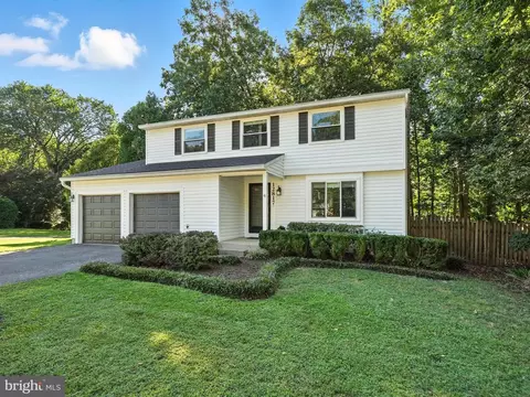 Exterior - 12817 Framingham Ct, Herndon, VA 20171 photo 5 of 6