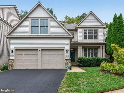 1324 Red Hawk Cir, Reston, VA 20194