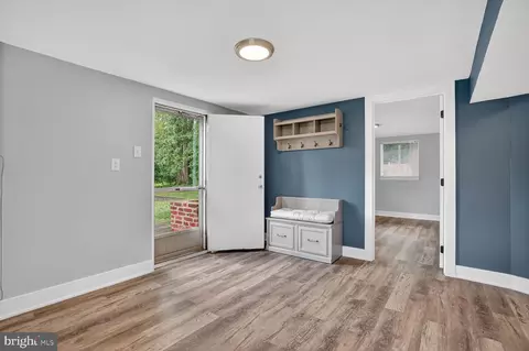Entry Way - 7319 Leesville Blvd, Springfield, VA 22151 photo 1 of 1