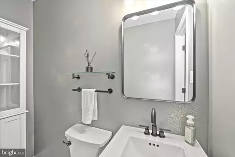 8121 Truro Ct, Springfield, VA 22152 photo 22
