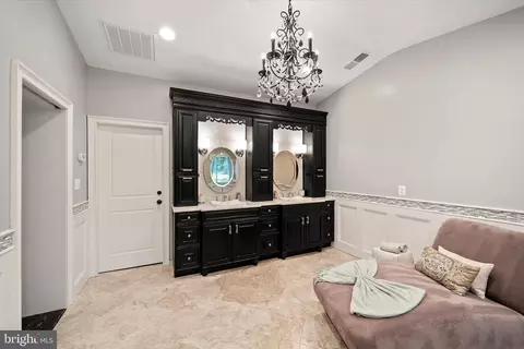 8121 Truro Ct, Springfield, VA 22152 photo 20