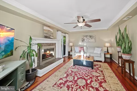 8121 Truro Ct, Springfield, VA 22152 photo 10