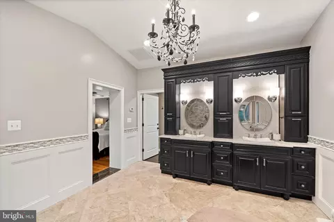 8121 Truro Ct, Springfield, VA 22152 photo 18