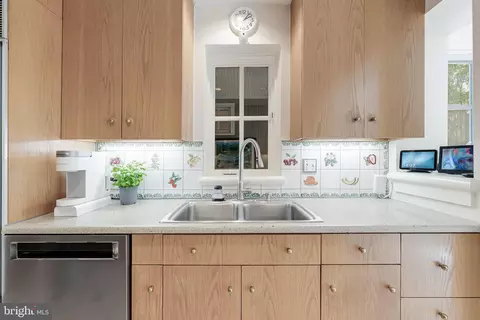 Kitchen - 1939 Virginia Ave, Mclean, VA 22101 photo 7 of 7