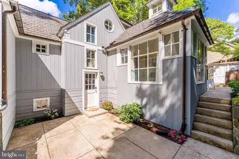 Exterior - 1939 Virginia Ave, Mclean, VA 22101 photo 5 of 14