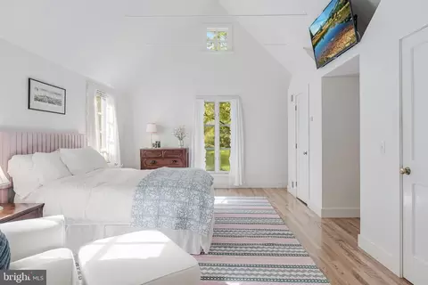 Bedroom - 1939 Virginia Ave, Mclean, VA 22101 photo 7 of 13