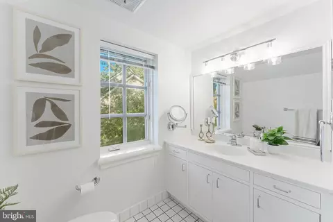 Bath - 1939 Virginia Ave, Mclean, VA 22101 photo 5 of 5