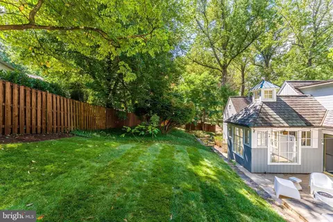 Exterior - 1939 Virginia Ave, Mclean, VA 22101 photo 13 of 14