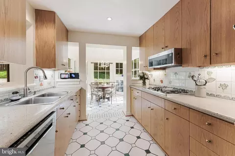 Kitchen - 1939 Virginia Ave, Mclean, VA 22101 photo 1 of 7