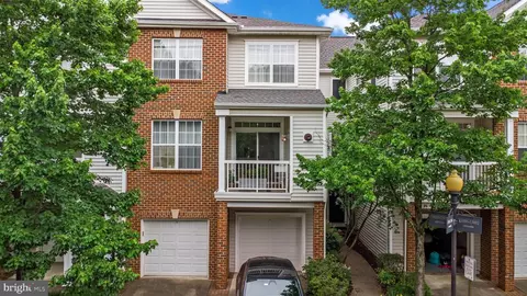 13014 Cabin Creek Rd #13014, Herndon, VA 20171