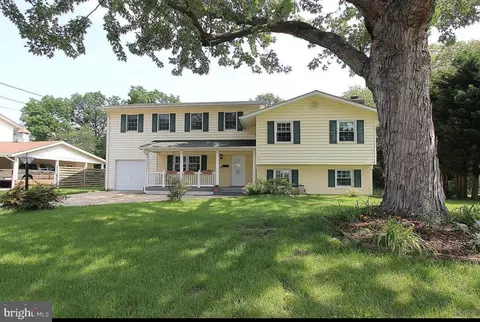 6115 Rivanna Dr, Springfield, VA 22150